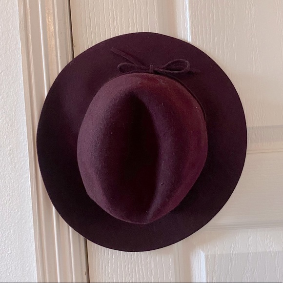 Fall maroon hat - Picture 2 of 2